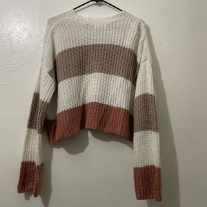 🌺Moon & Maddison Crochet Crew Neck